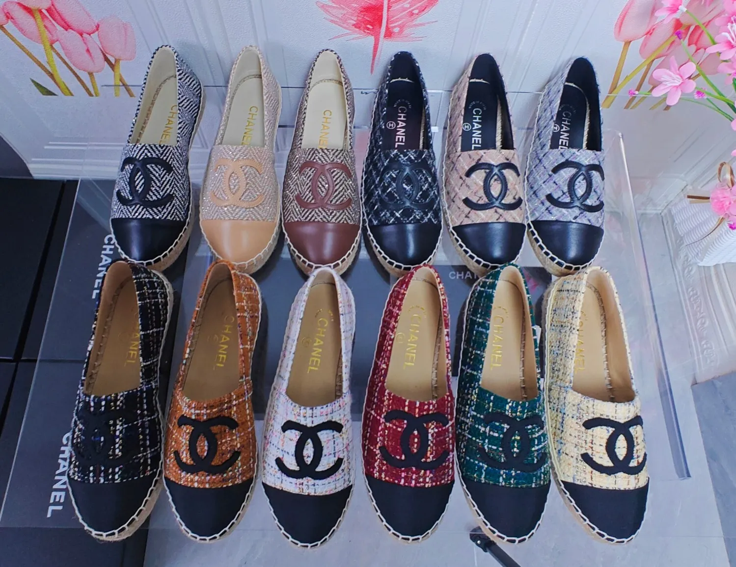 👟👟Ex-factory price 400👟👟 CHANEL 2024 early spring new fisherman shoes, top version 👏👏The inner pads are all made of original imported goatskin! Number of codes: 35 - 40 (codes 34, 41, and 42 can be customized without return or exchange) Standard codes come with a full set of packaging